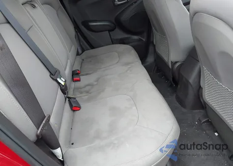 2015 Hyundai Tucson Gls z USA, uszkodzony, nr VIN KM8JT3AF3FU101689